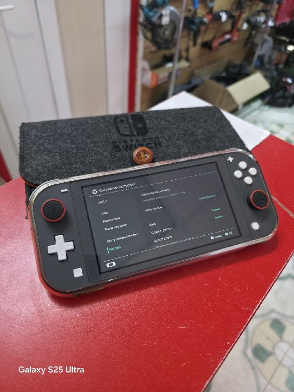 Игровая приставка Nintendo Switch HDH-001