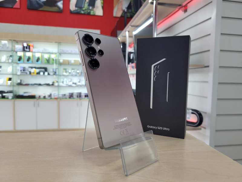 Мобильный телефон Samsung Galaxy S25 Ultra
