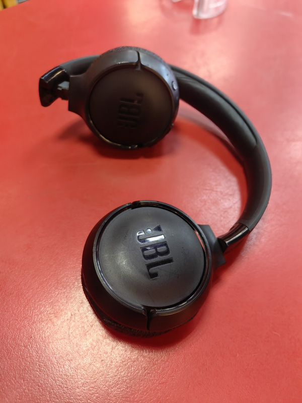 Наушники JBL 520