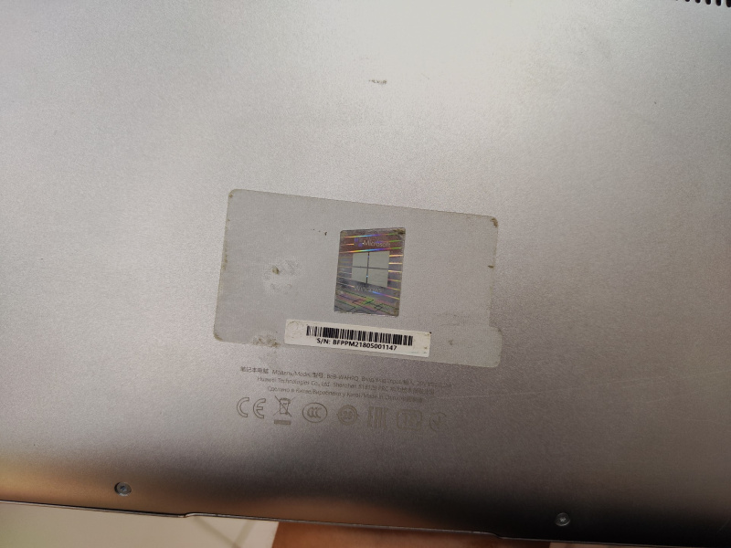 Ноутбук Huawei wax 9