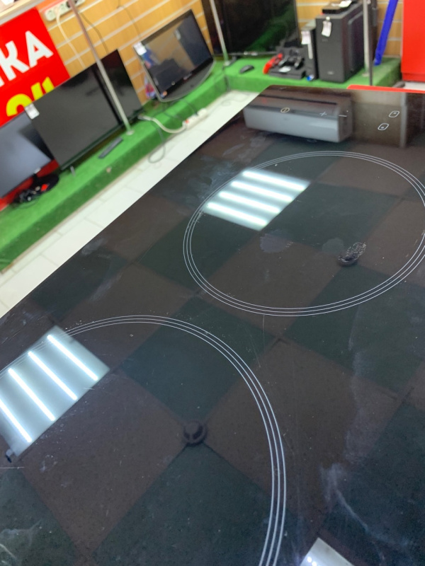 Плита Comfee CE301