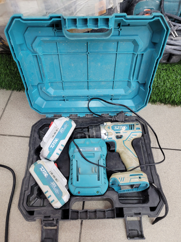 Шуруповерт Total TIDLI20608