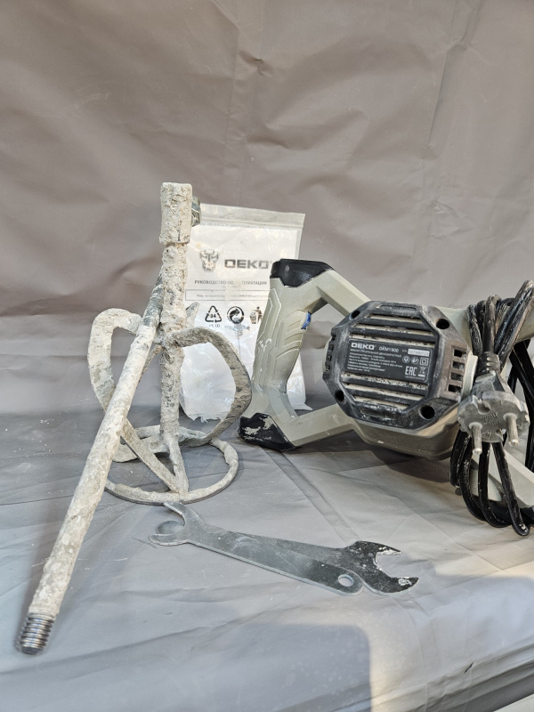 Строительный миксер Deko DKM1900