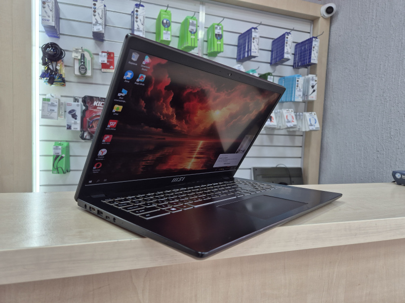 Ноутбук MSI deskkop