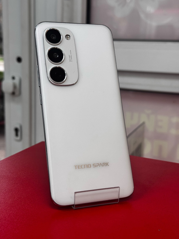 Мобильный телефон Tecno Spark 40 pro+